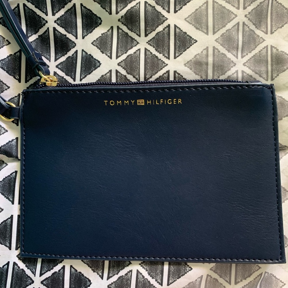 Tommy Hilfiger navy blue wristlet BRAND NEW